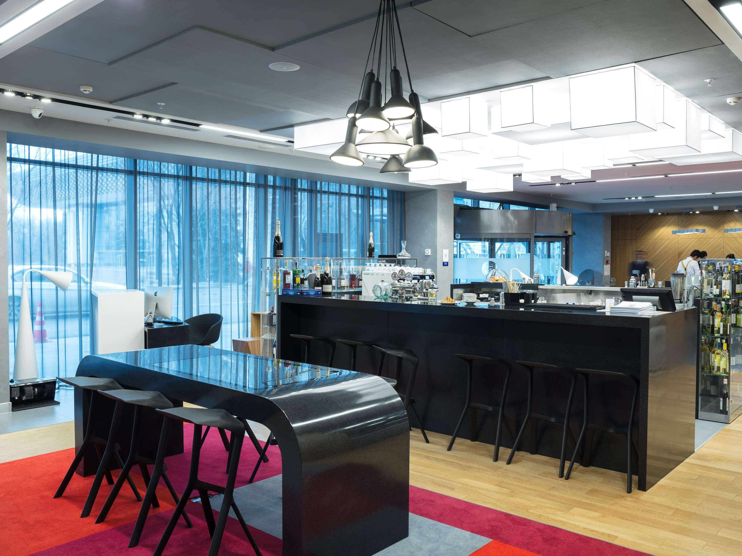 Novotel Almaty City Center Ngoại thất bức ảnh