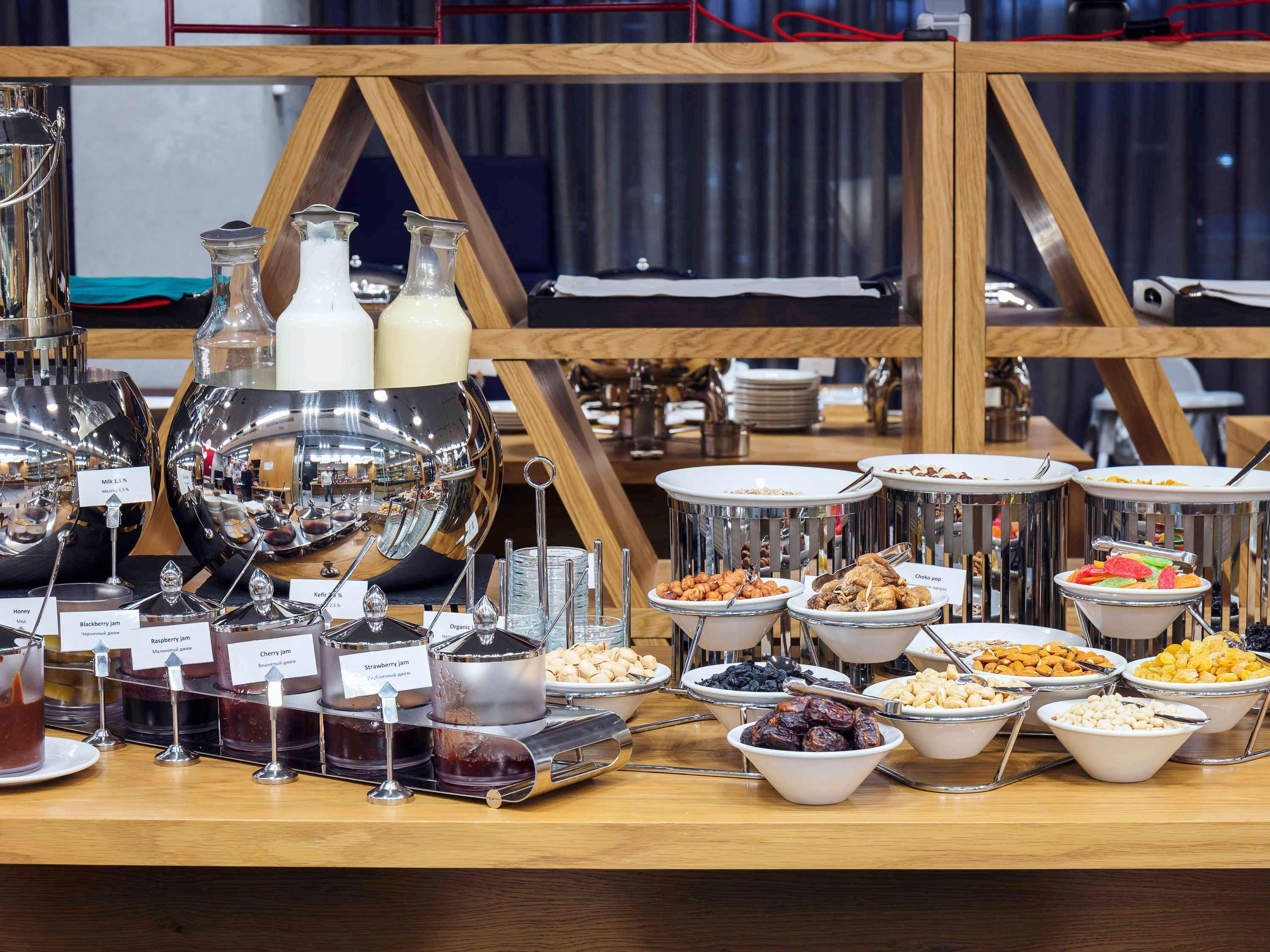 Novotel Almaty City Center Ngoại thất bức ảnh