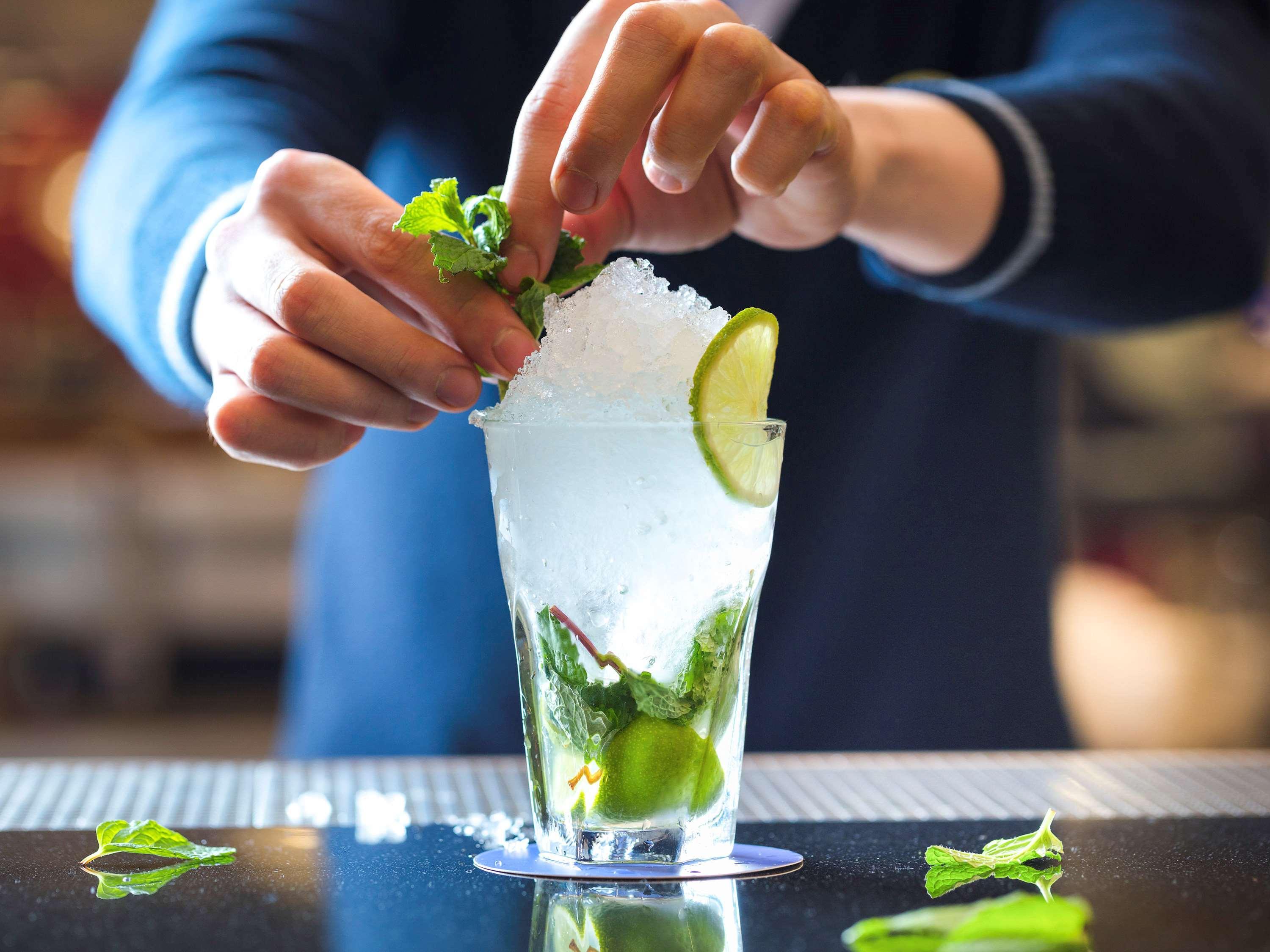 Novotel Almaty City Center Ngoại thất bức ảnh