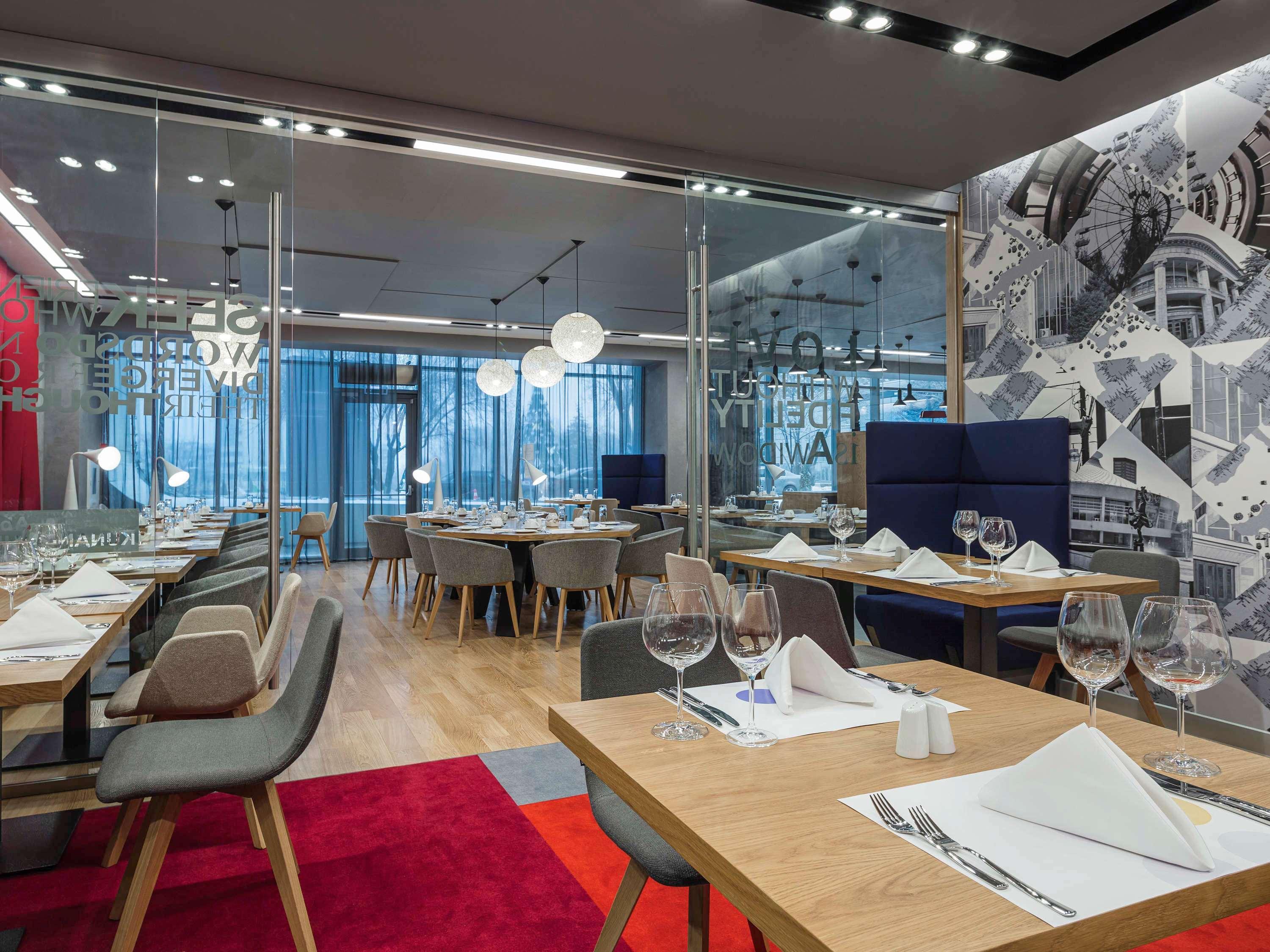 Novotel Almaty City Center Ngoại thất bức ảnh