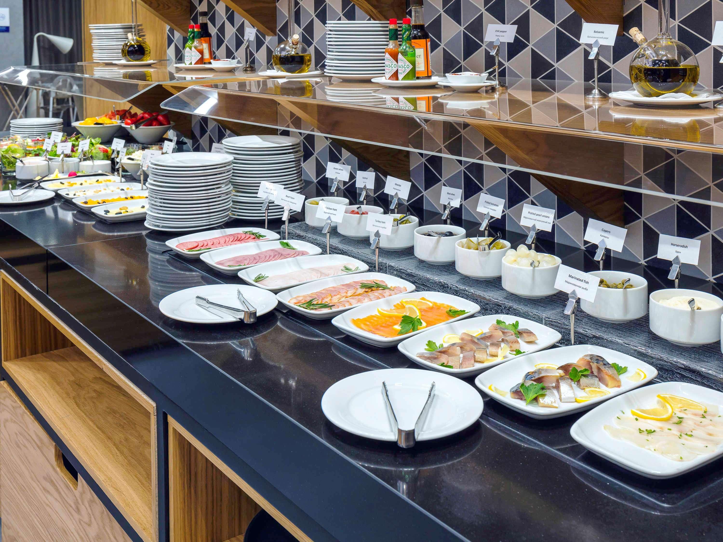 Novotel Almaty City Center Ngoại thất bức ảnh