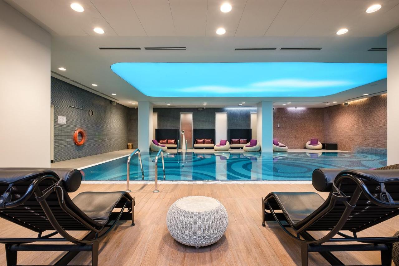 Novotel Almaty City Center Ngoại thất bức ảnh