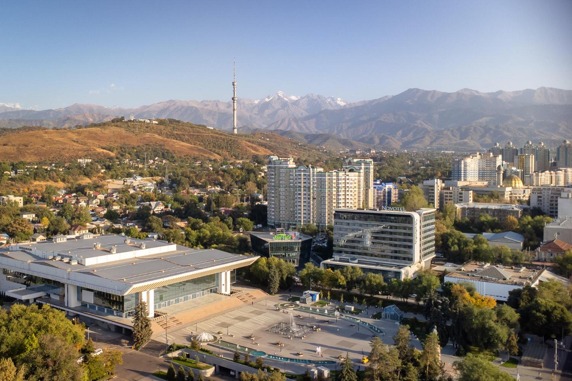 Novotel Almaty City Center Ngoại thất bức ảnh