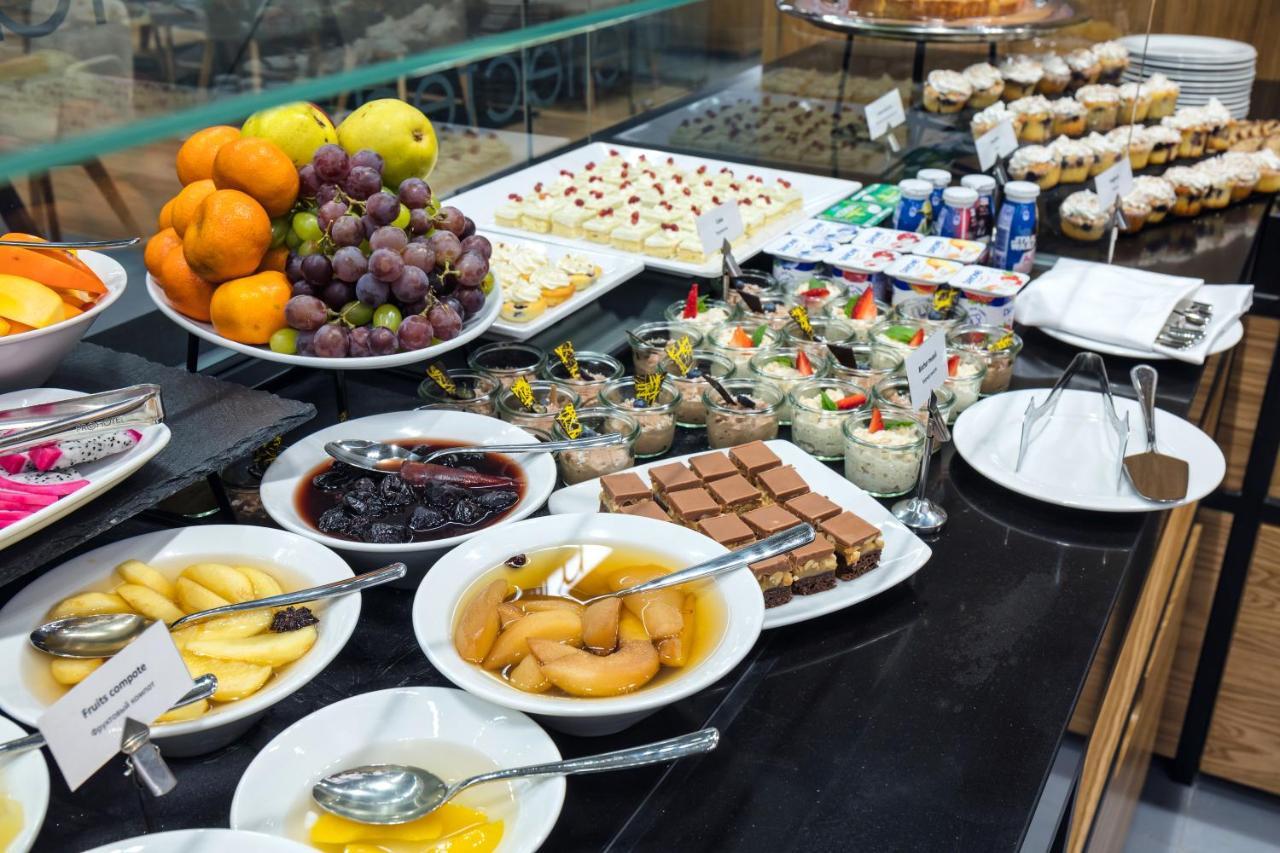 Novotel Almaty City Center Ngoại thất bức ảnh