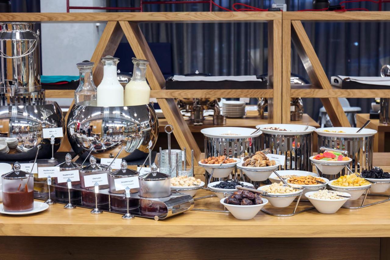 Novotel Almaty City Center Ngoại thất bức ảnh